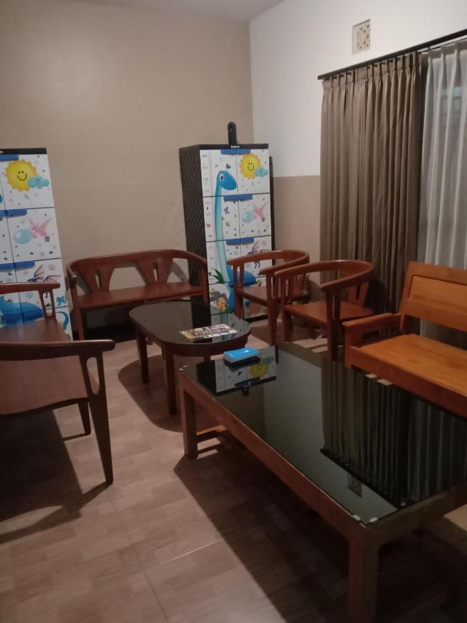The New Orlinds Guest House Wonosari Екстериор снимка