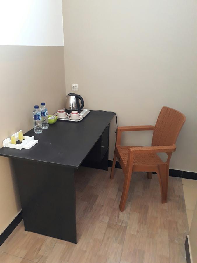 The New Orlinds Guest House Wonosari Екстериор снимка